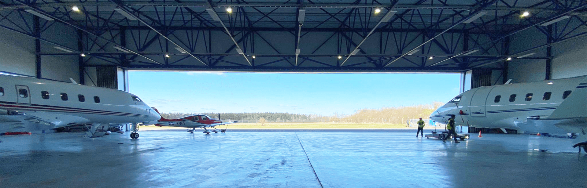 Hangar Slide 4